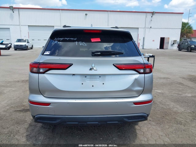 Продаж на аукціоні авто 2022 Mitsubishi Outlander Es 2.5 2wd, vin: JA4J3TA85NZ015060, номер лоту: 44976105