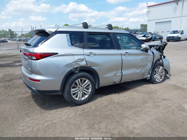 Продаж на аукціоні авто 2022 Mitsubishi Outlander Es 2.5 2wd, vin: JA4J3TA85NZ015060, номер лоту: 44976105