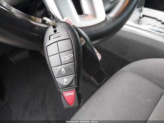 2011 Dodge Challenger R/t მანქანა იყიდება აუქციონზე, vin: 2B3CJ5DT7BH570752, აუქციონის ნომერი: 44976150