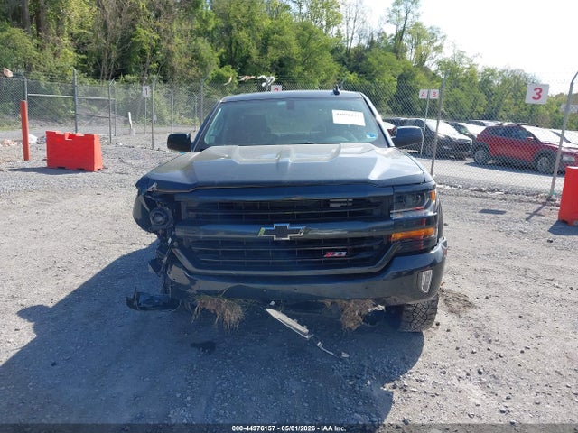 44976157 :رقم المزاد ، 3GCUKREC0JG417702 vin ، 2018 Chevrolet Silverado 1500 2lt مزاد بيع