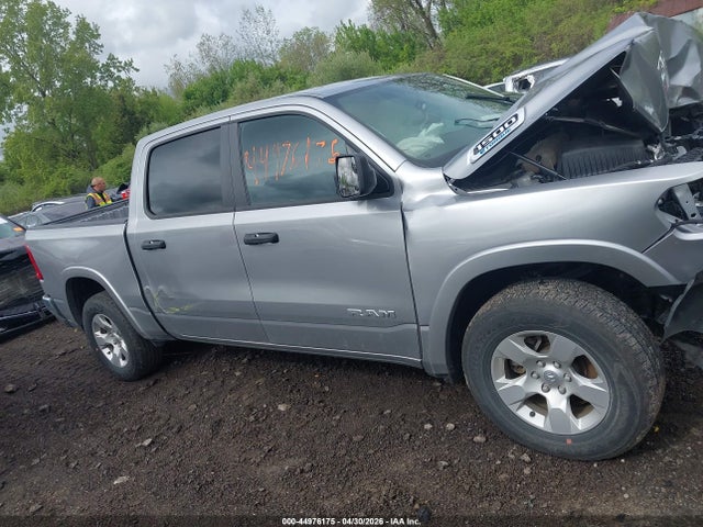 Продажа на аукционе авто 2025 Ram 1500 Big Horn  4x4 5'7 Box, vin: 1C6RRFFG5SN509499, номер лота: 44976175