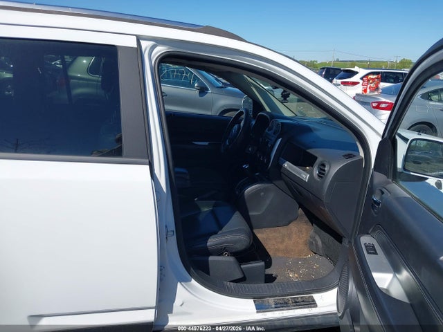 44976223 :رقم المزاد ، 1C4NJCEAXFD126373 vin ، 2015 Jeep Compass High Altitude Edition مزاد بيع