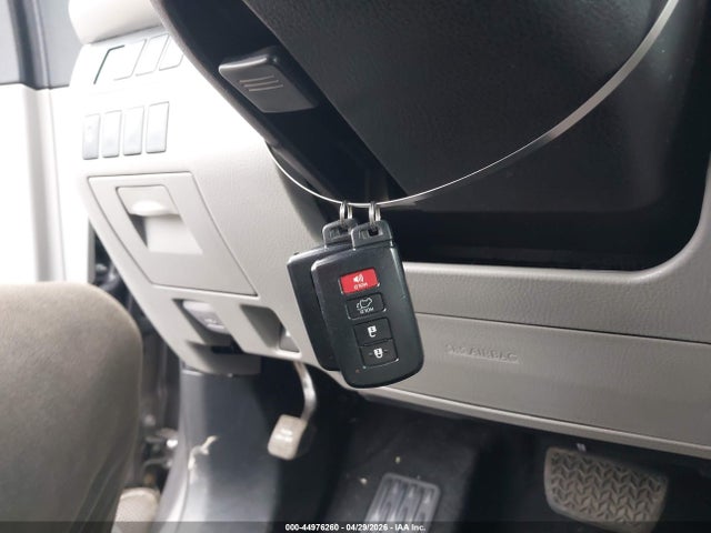 Продаж на аукціоні авто 2017 Toyota Highlander Xle, vin: 5TDJZRFH5HS454166, номер лоту: 44976260