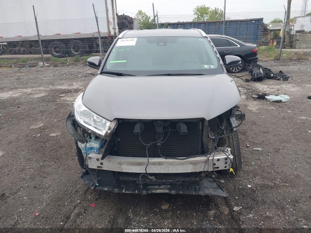 Продаж на аукціоні авто 2017 Toyota Highlander Xle, vin: 5TDJZRFH5HS454166, номер лоту: 44976260