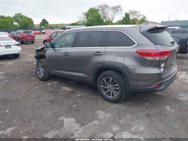 Продаж на аукціоні авто 2017 Toyota Highlander Xle, vin: 5TDJZRFH5HS454166, номер лоту: 44976260