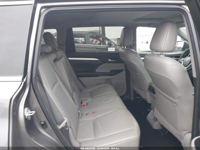 Продаж на аукціоні авто 2017 Toyota Highlander Xle, vin: 5TDJZRFH5HS454166, номер лоту: 44976260