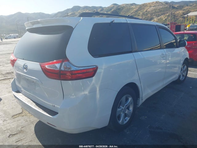5TDKZ3DC1HS795637 Toyota Sienna Le 8 Passenger