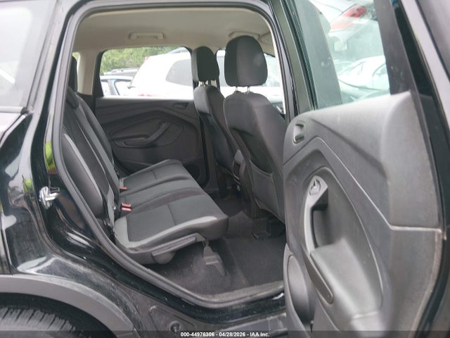 44976306 :رقم المزاد ، 1FMCU0F74GUA75756 vin ، 2016 Ford Escape S مزاد بيع