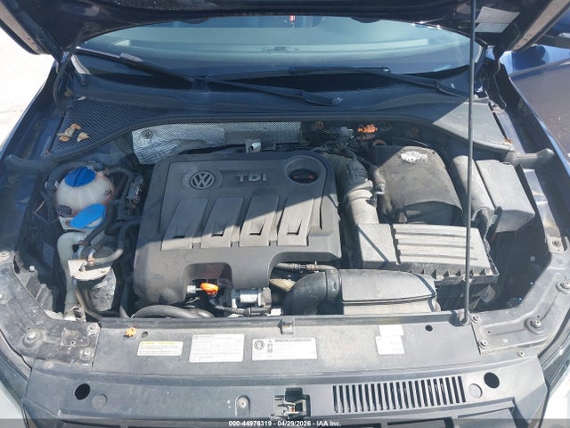 2013 Volkswagen Passat 2.0l Tdi Sel Premium მანქანა იყიდება აუქციონზე, vin: 1VWCN7A35DC008550, აუქციონის ნომერი: 44976319