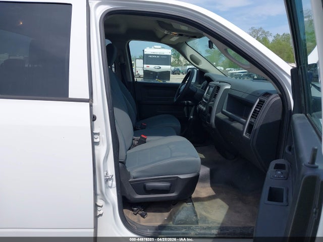 44976321 :رقم المزاد ، 1C6RR6FG3HS614794 vin ، 2017 Ram 1500 Tradesman  4x2 6'4 Box مزاد بيع