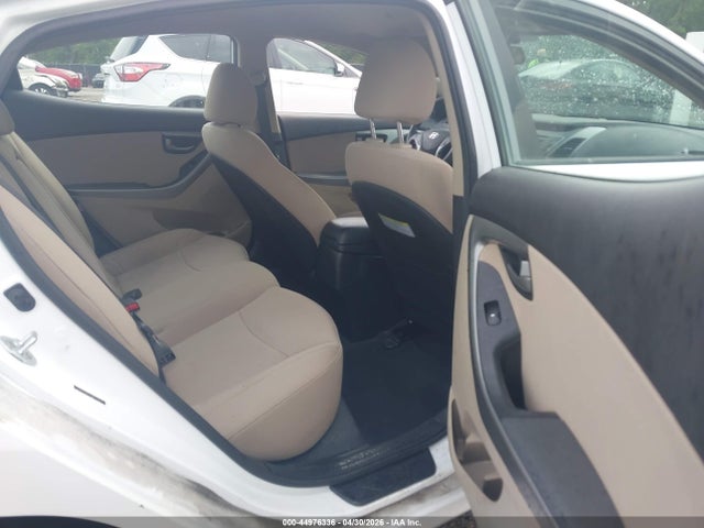 Продаж на аукціоні авто 2016 Hyundai Elantra Se, vin: 5NPDH4AE8GH670307, номер лоту: 44976336