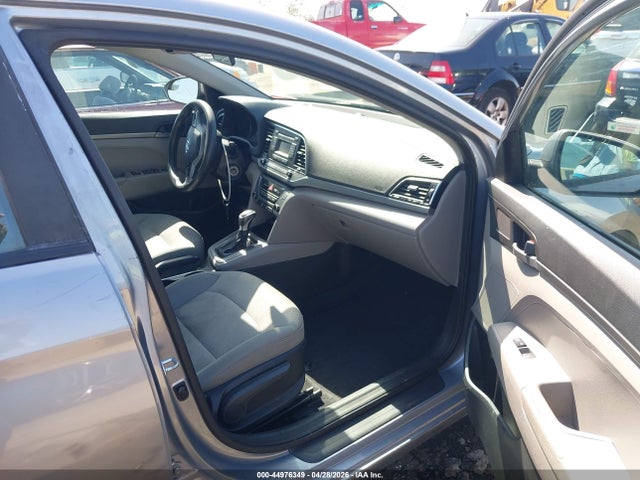 2017 Hyundai Elantra Se მანქანა იყიდება აუქციონზე, vin: 5NPD74LF8HH067030, აუქციონის ნომერი: 44976349