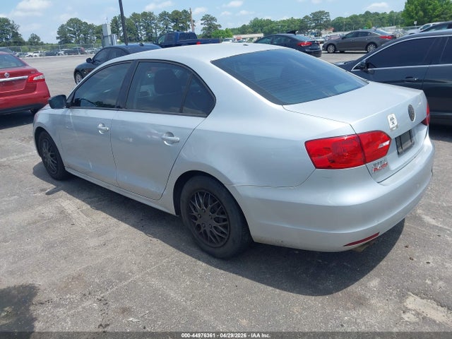 2014 Volkswagen Jetta 2.0l S მანქანა იყიდება აუქციონზე, vin: 3VW2K7AJ9EM357763, აუქციონის ნომერი: 44976361