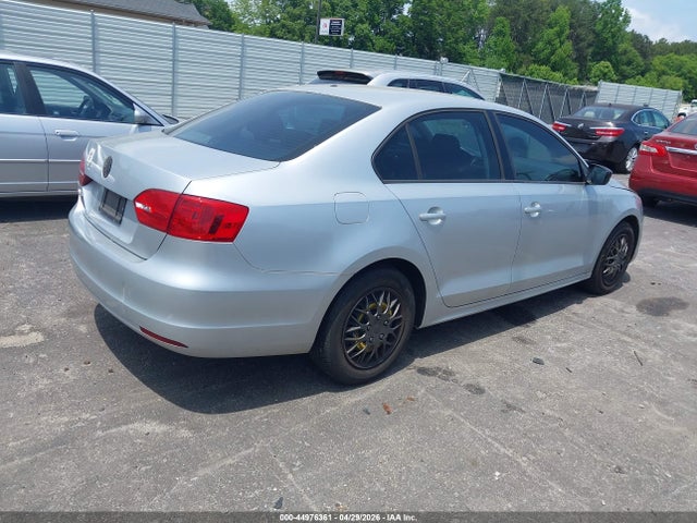 2014 Volkswagen Jetta 2.0l S მანქანა იყიდება აუქციონზე, vin: 3VW2K7AJ9EM357763, აუქციონის ნომერი: 44976361