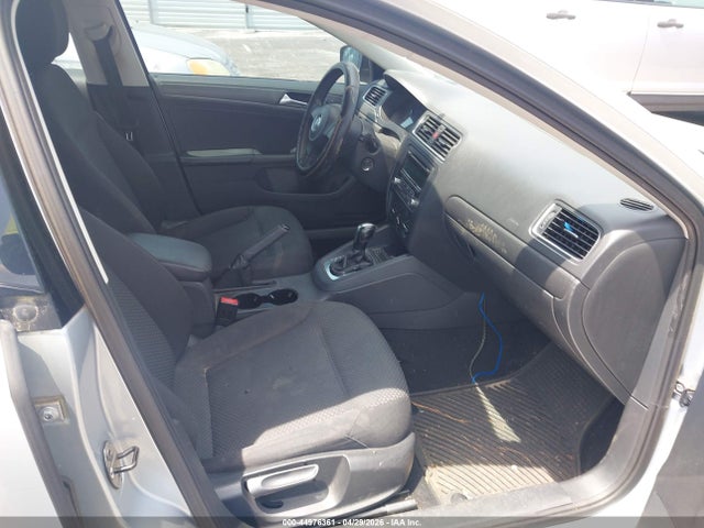 2014 Volkswagen Jetta 2.0l S მანქანა იყიდება აუქციონზე, vin: 3VW2K7AJ9EM357763, აუქციონის ნომერი: 44976361