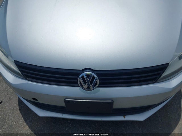 2014 Volkswagen Jetta 2.0l S მანქანა იყიდება აუქციონზე, vin: 3VW2K7AJ9EM357763, აუქციონის ნომერი: 44976361