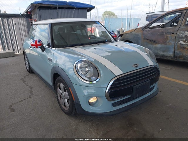 Mini Hardtop Cooper/oxford Edition 2018 WMWXP5C51J2G63923 Image 1