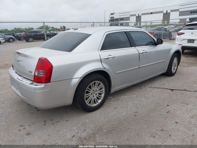 Продаж на аукціоні авто 2010 Chrysler 300 Touring/signature Series/executive Series, vin: 2C3CA5CV2AH326656, номер лоту: 44976382