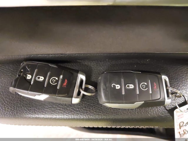 Продажа на аукционе авто 2019 Ram 1500 Laramie  4x4 5'7 Box, vin: 1C6SRFJT1KN525608, номер лота: 44976408