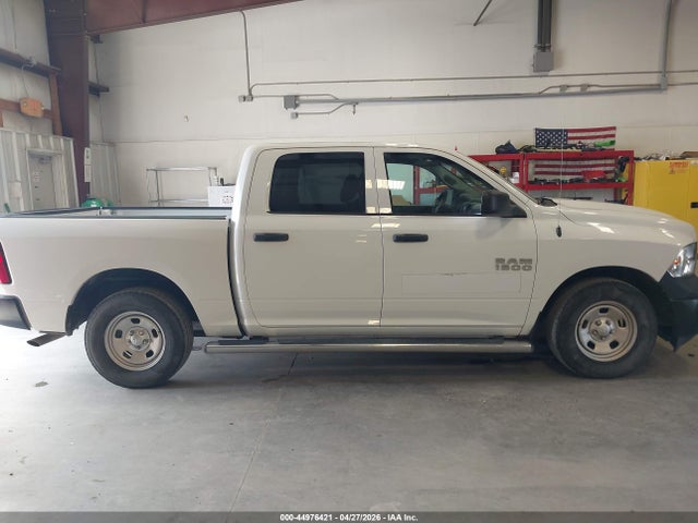 1C6RR6KG5JS290677 RAM 1500 Tradesman 4x2 5&#039;7 Box