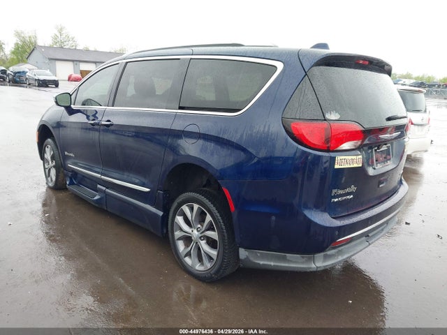 Продаж на аукціоні авто 2018 Chrysler Pacifica Limited, vin: 2C4RC1GG5JR365465, номер лоту: 44976436