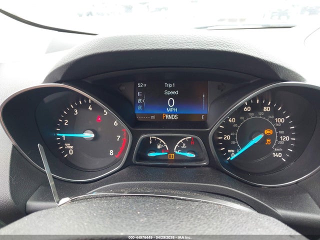 44976449 :رقم المزاد ، 1FMCU0GD2HUE14973 vin ، 2017 Ford Escape Se مزاد بيع