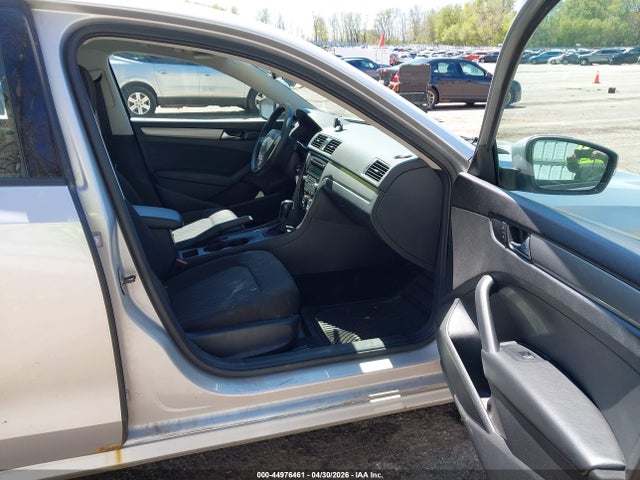 Aukcja sprzedaży 2014 Volkswagen Passat 2.5l S, vin: 1VWAH7A37EC004905, numer aukcji: 44976461