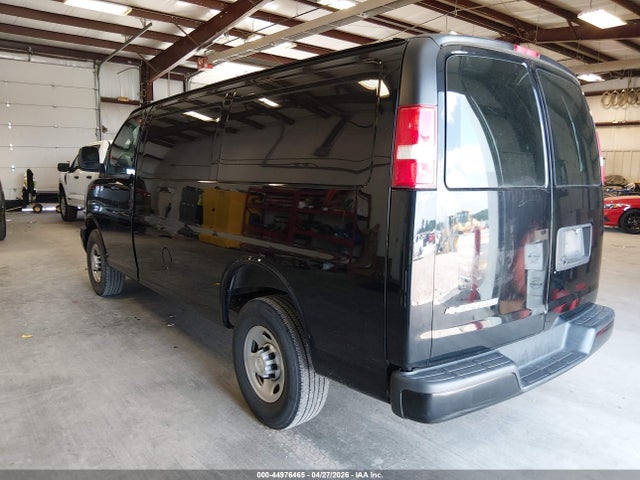 1GCWGAFG0J1334072 Chevrolet Express 2500 Work Van