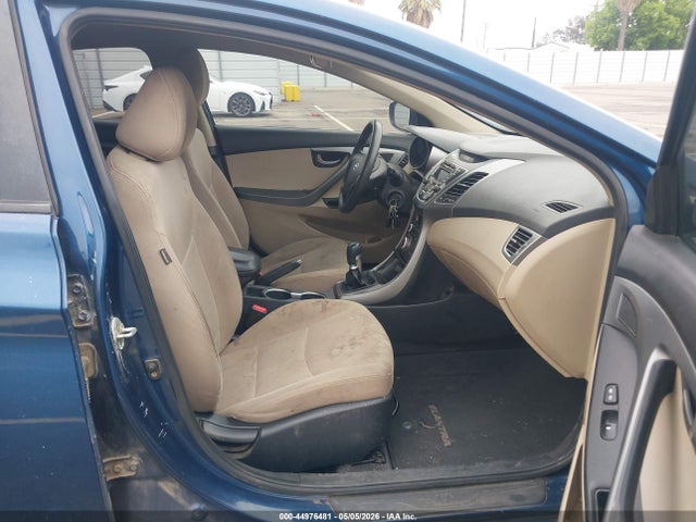 KMHDH4AE8GU640788 Hyundai ELANTRA SE