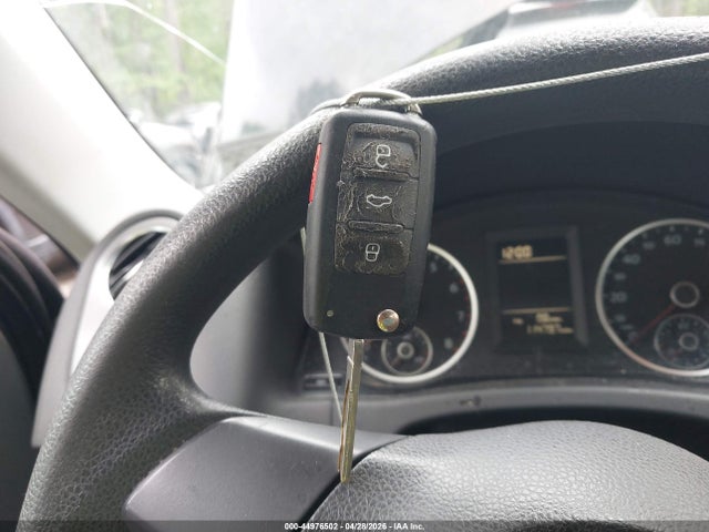 Продаж на аукціоні авто 2011 Volkswagen Tiguan S, vin: WVGBV7AX0BW506731, номер лоту: 44976502