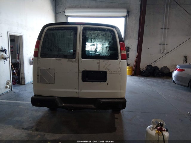 Chevrolet Express 2500 Work Van 2015 1GCWGFCF6F1184811 Image 16