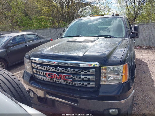 44976563 :رقم المزاد ، 1GT220CG4BZ449580 vin ، 2011 Gmc Sierra 2500hd Sle مزاد بيع