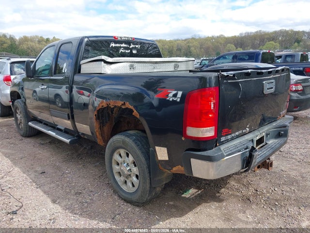 44976563 :رقم المزاد ، 1GT220CG4BZ449580 vin ، 2011 Gmc Sierra 2500hd Sle مزاد بيع