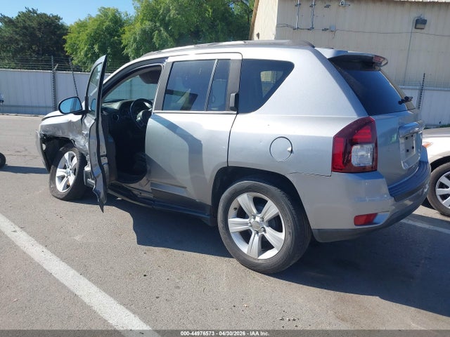 44976573 :رقم المزاد ، 1C4NJCEB1FD209621 vin ، 2015 Jeep Compass Latitude مزاد بيع