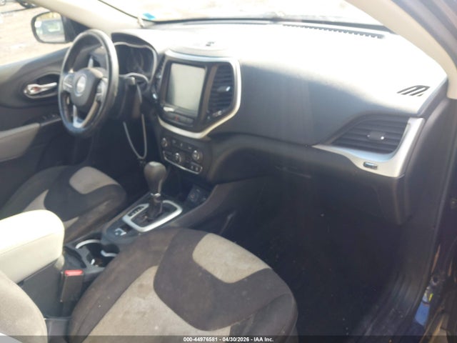 2014 Jeep Cherokee Latitude მანქანა იყიდება აუქციონზე, vin: 1C4PJLCS1EW183066, აუქციონის ნომერი: 44976581