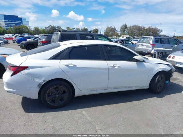 Продажа на аукционе авто 2022 Hyundai Elantra Sel, vin: 5NPLS4AG3NH053571, номер лота: 44976585