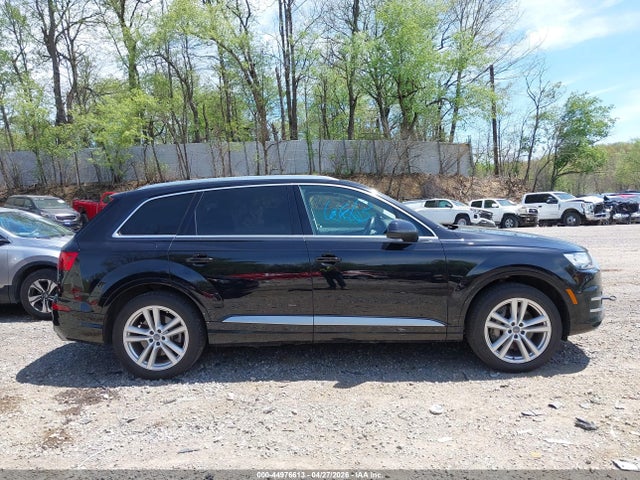 Продаж на аукціоні авто 2017 Audi Q7 3.0t Premium, vin: WA1VAAF75HD056608, номер лоту: 44976613