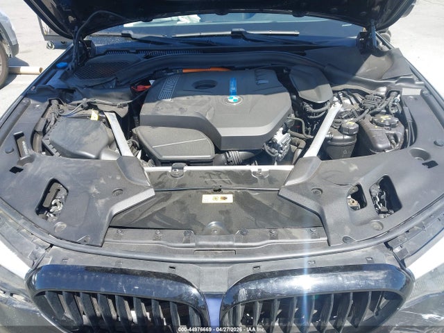WBAJA9C5XKB254073 BMW 530e Iperformance