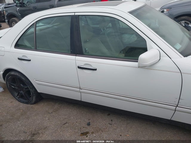 Продаж на аукціоні авто 1998 Mercedes-benz E 300 Diesel, vin: WDBJF25F3WA695748, номер лоту: 44976671