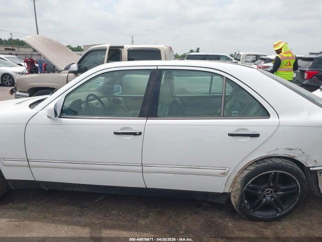 1998 Mercedes-benz E 300 Diesel მანქანა იყიდება აუქციონზე, vin: WDBJF25F3WA695748, აუქციონის ნომერი: 44976671