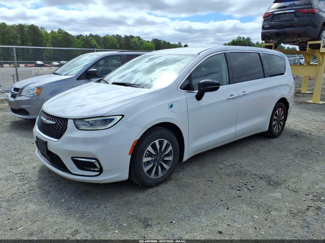 2024 Chrysler Pacifica Hybrid Select მანქანა იყიდება აუქციონზე, vin: 2C4RC1S78RR130903, აუქციონის ნომერი: 44976695
