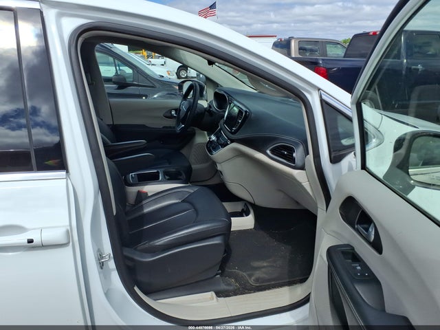 2024 Chrysler Pacifica Hybrid Select მანქანა იყიდება აუქციონზე, vin: 2C4RC1S78RR130903, აუქციონის ნომერი: 44976695