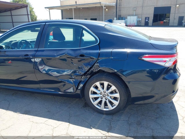 4T1B11HKXKU733908 Toyota CAMRY LE