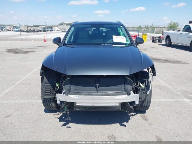 44976799 :رقم المزاد ، WA1BAAFY0M2131782 vin ، 2021 Audi Q5 Premium Plus 45 Tfsi Quattro S Tronic مزاد بيع