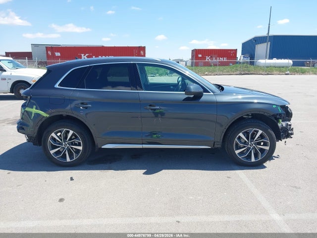 44976799 :رقم المزاد ، WA1BAAFY0M2131782 vin ، 2021 Audi Q5 Premium Plus 45 Tfsi Quattro S Tronic مزاد بيع