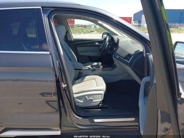 44976799 :رقم المزاد ، WA1BAAFY0M2131782 vin ، 2021 Audi Q5 Premium Plus 45 Tfsi Quattro S Tronic مزاد بيع