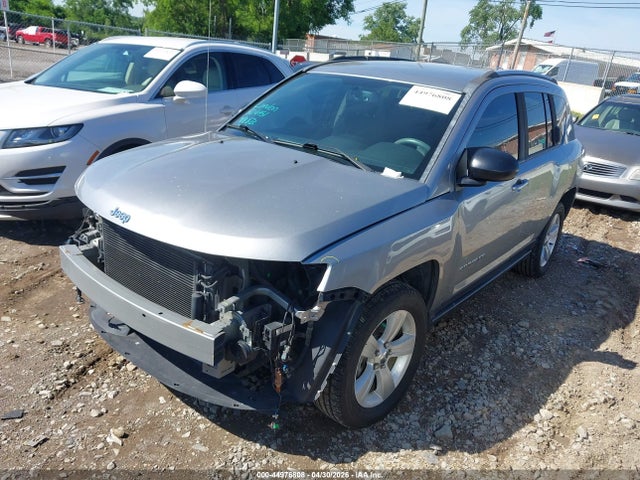 44976808 :رقم المزاد ، 1C4NJDBBXGD549961 vin ، 2016 Jeep Compass Sport مزاد بيع