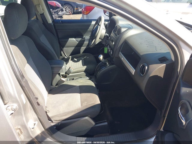 44976808 :رقم المزاد ، 1C4NJDBBXGD549961 vin ، 2016 Jeep Compass Sport مزاد بيع