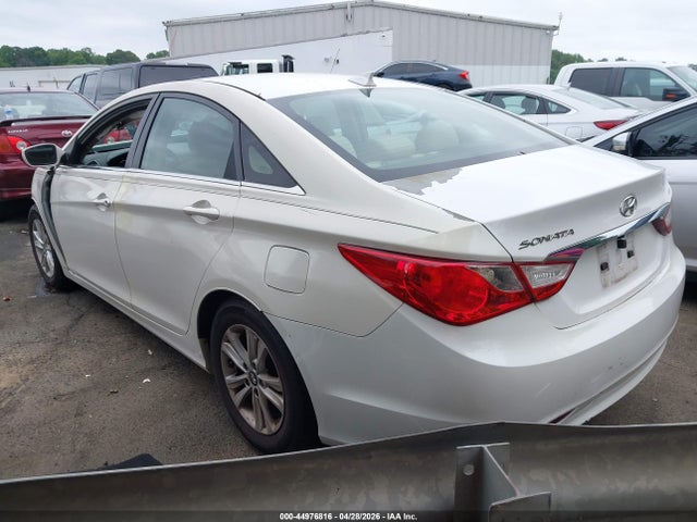 2013 Hyundai Sonata Gls მანქანა იყიდება აუქციონზე, vin: 5NPEB4AC6DH703353, აუქციონის ნომერი: 44976816