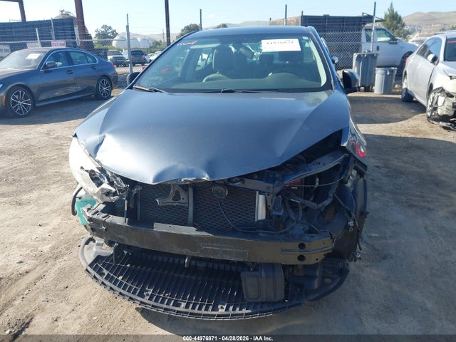 Toyota COROLLA LE 2016 5YFBURHE4GP499077 Image 13
